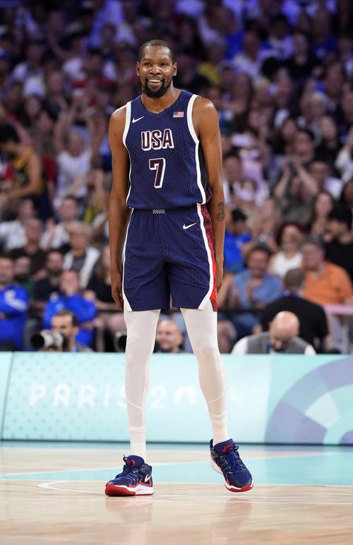 魔笛：没有穆帅我不会去皇马；刚到时C罗对我说“终于来了”（莫德里奇：若无穆里尼奥我难赴皇马；初到时C罗对我说“终于来了”）