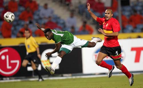 北京首钢大胜天津！新赛季首胜，马帝昂首秀11分，奥莫特2分（北京首钢轻取天津迎赛季首胜，马帝昂处子秀砍11分，奥莫特仅2分）