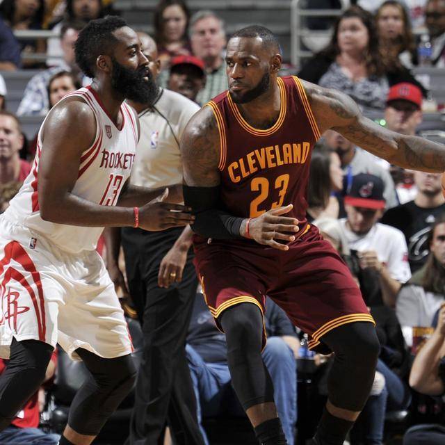 祸从口出！官方：多次争议言论，艾梅加被斯特拉斯堡队内禁赛（斯特拉斯堡官宣：艾梅加因多次争议言论被队内停赛）