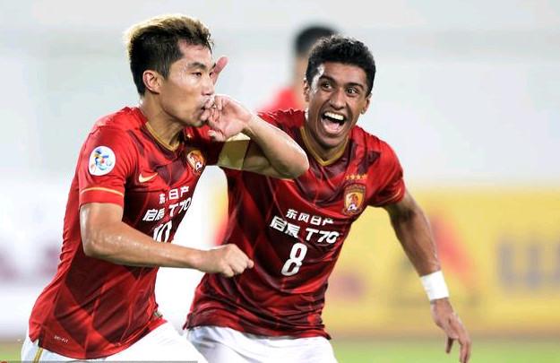 记者：世界杯抽签仪式开始前，大力神杯已经抵达华盛顿（记者：世界杯抽签尚未开始，大力神杯已抵达华盛顿）