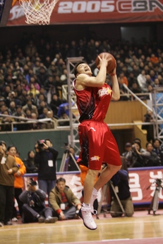 桑托斯主帅：计划内马尔能参加下轮巴甲，本轮他膝盖不适缺席（桑托斯主帅称内马尔膝盖不适缺席本轮，计划下轮出战巴甲）