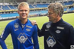 即将签约!国安国脚级中场悍将转投海港，塞蒂恩爱将有望接班徐新（签约在即！国安国脚级中场将赴海港，塞蒂恩爱将或接班徐新）