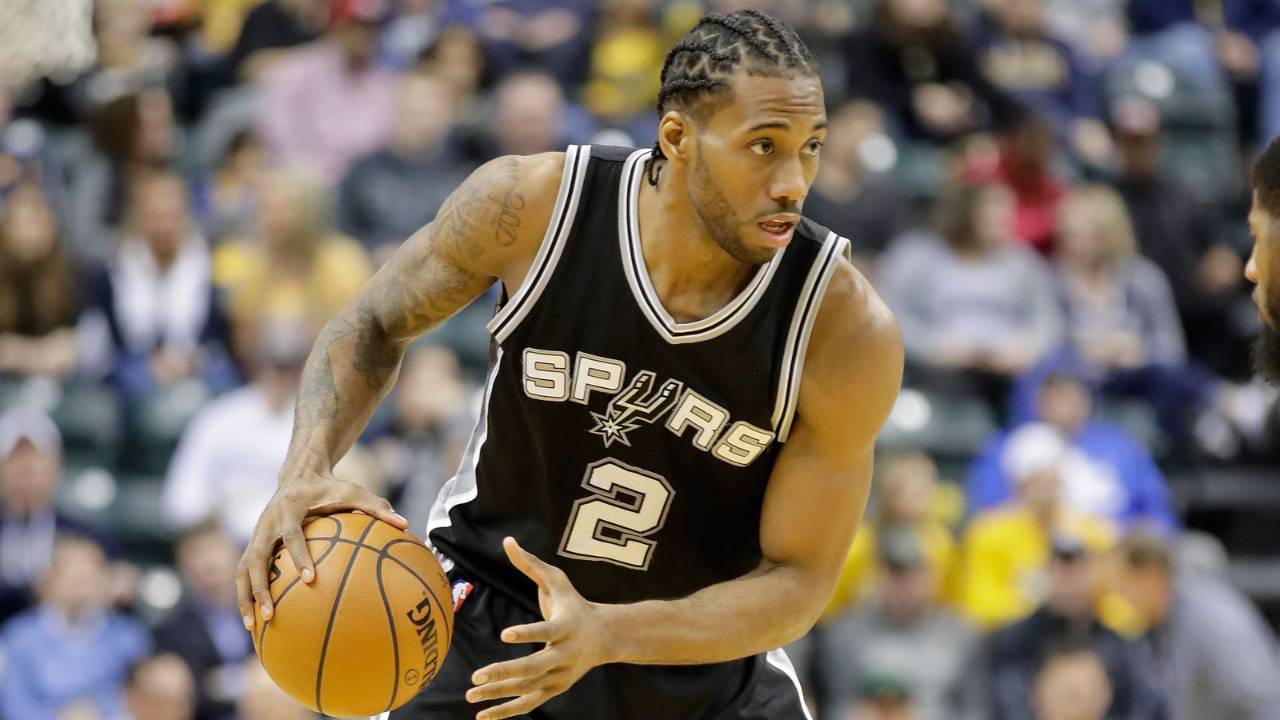 一战跌两名！湖人不敌马刺后从西部第二掉落至西部第四（湖人不敌马刺后排名连降两位：由西部第2滑至第4）