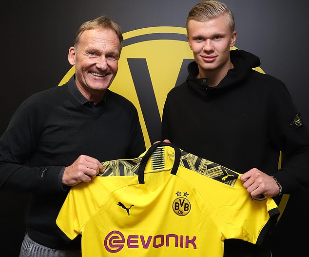 日职联战报：鹿岛鹿角主场2-1横滨水手，时隔9年再次夺冠