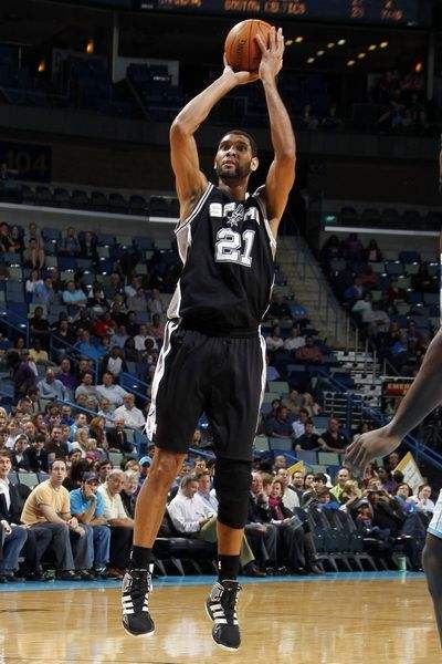 掘金核心连续两场三双（掘金领袖连场砍下三双）