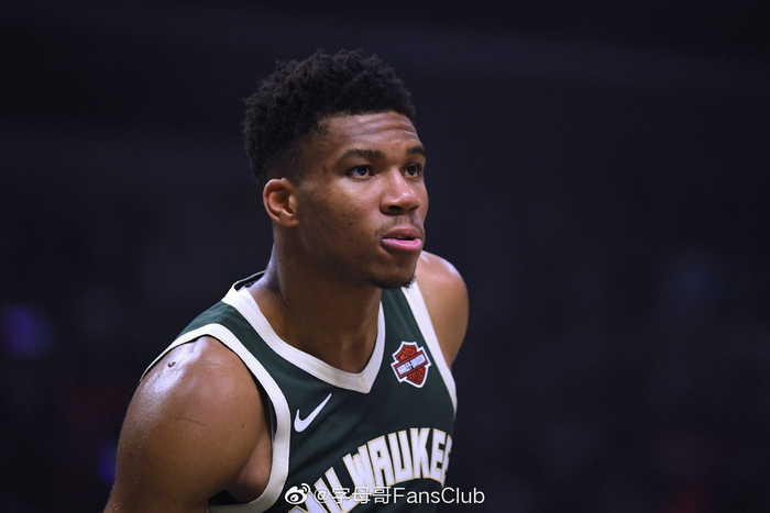 略占下风！惠灵顿凤凰近4次与阿德莱德联交手1胜1平2负（不占优势！惠灵顿凤凰近4次对阵阿德莱德联1胜1平2负）