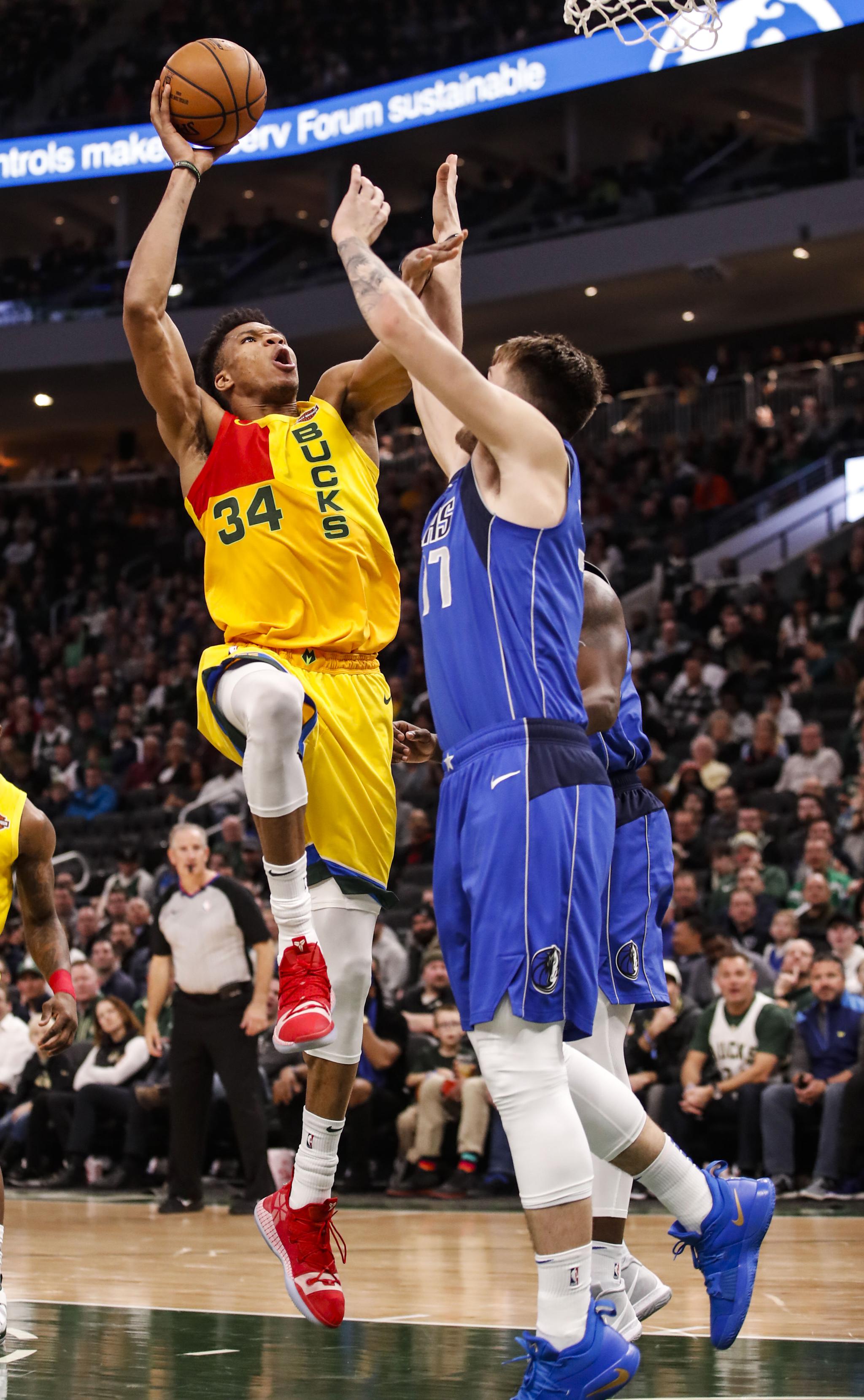 马竞vs圣吉罗斯联合：阿尔瓦雷斯搭档格列兹曼，小西蒙尼出战（马竞对阵圣吉罗斯联合：格列兹曼携手阿尔瓦雷斯，小西蒙尼登场）